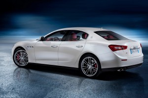 2014-Maserati-Ghibli-Side