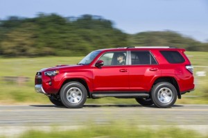 2014-Toyota-4Runner-Side