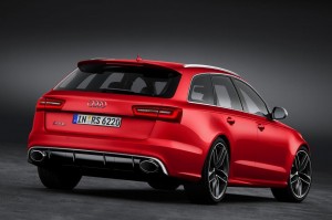 ด้านหลัง Audi RS6 Avant 2014