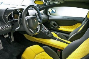 ภายใน Lamborghini Aventador LP 720-4 50 Anniversario