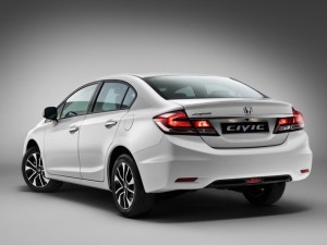 Honda Civic 2014 - Side 