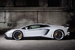 Lamborghini Aventador LP700-4 