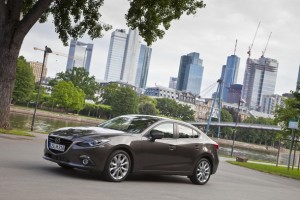 New Mazda3 - Side