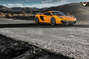 McLaren MP4-12C 