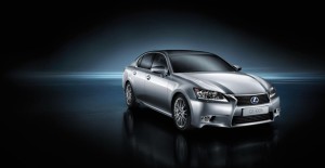 Lexus GS 300h ด้านหน้า