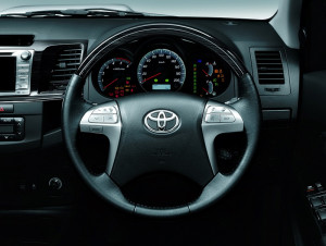 2014 Toyota Fortuner ภายใน