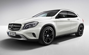 Mercedes-Benz GLA - Side