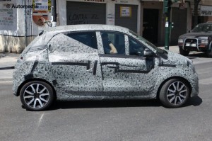 Renault Twingo - Side