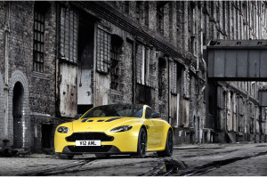 Aston Martin V12 Vantage S 