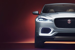 Jaguar C-X17 - Side