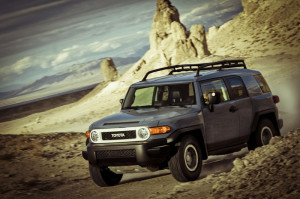 Toyota FJ Cruiser - Side