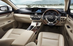 ภายใน Lexus ES 300h