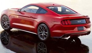 ด้านหลัง Ford Mustang GT 2015