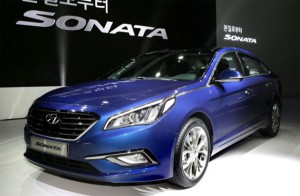 ด้านหน้า Hyundai Sonata 2015