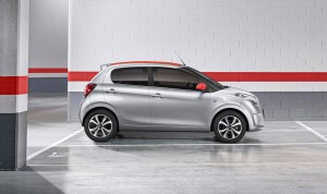 ด้านข้าง Citroen C1 2015