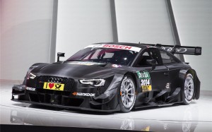 ด้านหน้า Audi RS 5 DTM 2014