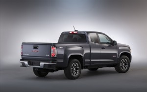 ด้านหลัง GMC Canyon 2015