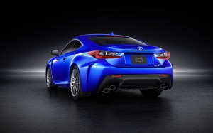 ด้านหลัง Lexus RC Coupe F Sport 2015