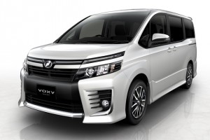 Toyota Voxy 2014