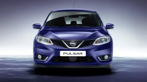 ด้านหน้า Nissan Pulsar 2015