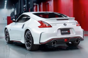 บั้นท้าย NISSAN 370Z NISMO 2015 