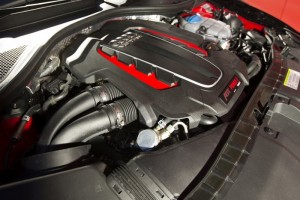 เครื่องยนต์  turbocharged V8