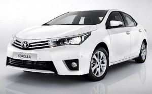 มุมมองภายใน Toyota Altis 2014 hybrid