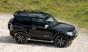 การออกแบบภายนอก Mitsubishi Shogun SWB Barbarian