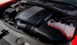 เครื่องยนต์ V-8 HEMI ความจุ 6.2 ลิตร ที่ให้พละกำลัง 707 แรงม้า