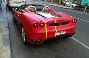 บั้นท้าย ภายนอก Ferrari F430 รถส่งแม็คโดนัลด์ ณ ออสเตรเลีย