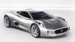 Jaguar C-X75 รับบทวายร้ายในเรื่อง James Bond