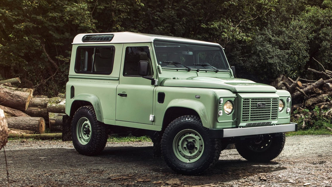 Land rover defender 2015