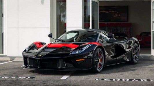 ภายนอก Ferrari LaFerrari