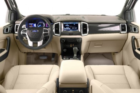 ภายในของ Ford Everest