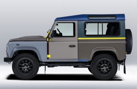 ด้านข้าง 2015 Defender Paul Smith Edition