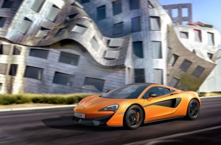 2016 แมคลาเรน 570 เอส (2016 MCLAREN 570S)