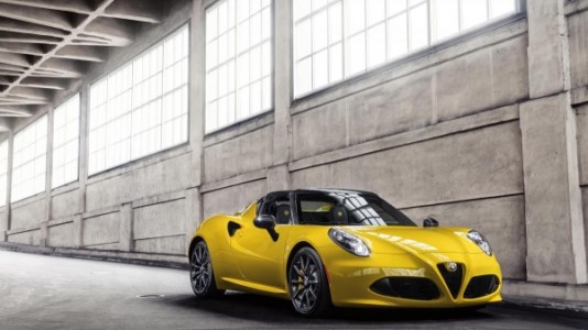  Alfa Romeo 4C Spider 2015