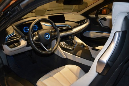 ภายใน BMW i8