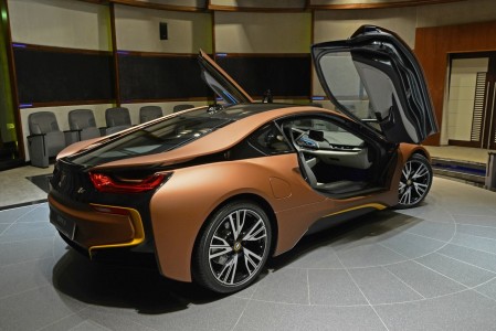 บั้นท้าย BMW i8