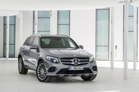 ด้านหน้า 2016 Mercedes-Benz GLC