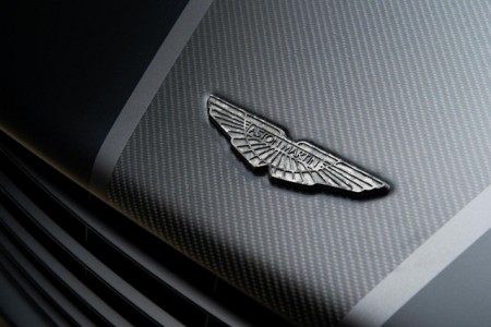 ภายนอกของ Aston Martin Vanquish models