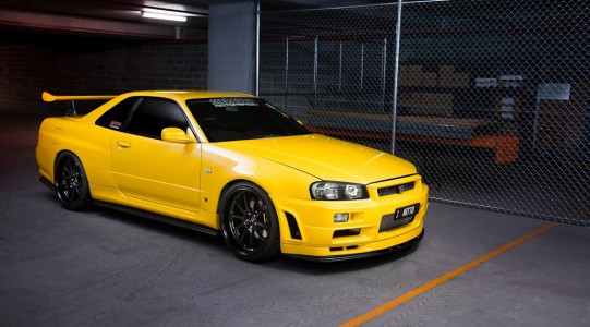 NISSAN SKYLINE R34 GT-R 2001