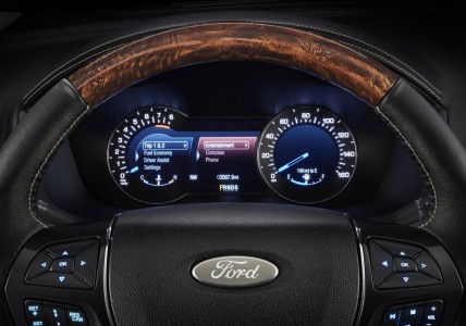 Ford Explorer Platinum 2016