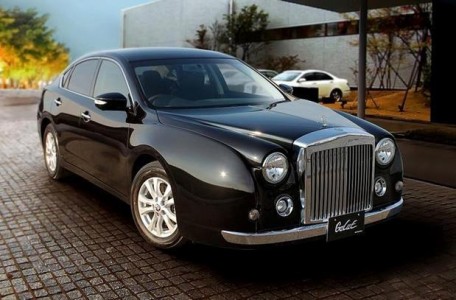  มิทสึโอกะ กาลู 2016 (Mitsuoka Galue 2016)