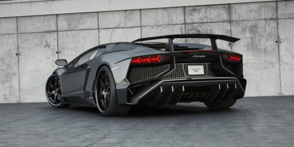 "ลัมโบกินี่ อเวนทาดอร์ เอสวี (Lamborghini Aventador SV)" 