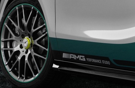  A45 Mercedes AMG Petronas 2015 World Champion Edition