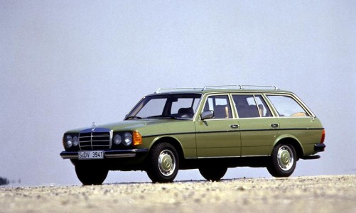 Mercedes Benz W123 ไม่ถูกกาลเวลลบเลือน