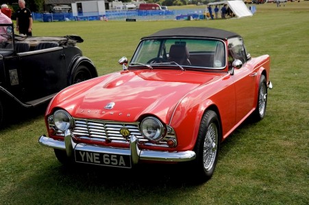  Triumph TR4