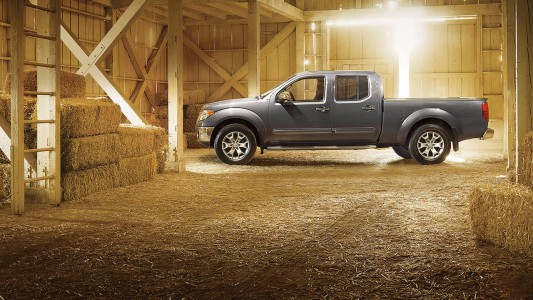 2017-nissan-frontier-night-armor-profile-barn-original