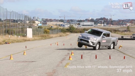 Toyota Hilux  2016